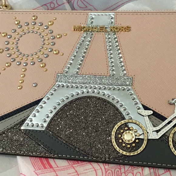 NWT Michael Kors Jet Set EFFIE TOWERS Nouveau Novelty Leather Large Wrislet - Picture 4 of 16